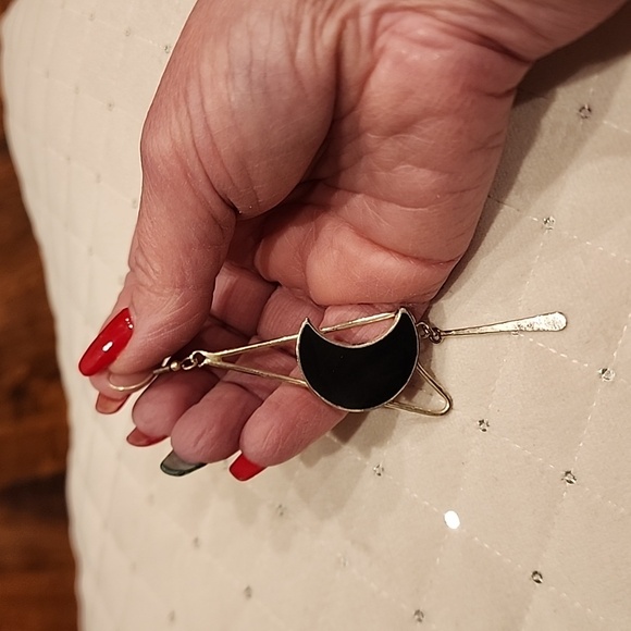 Vintage hand-made sterling silver & black onyx crescent moon dangle earrings - Picture 7 of 8